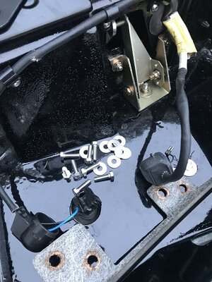 IMG_5831res wiring& stainlessS fitting.jpg
