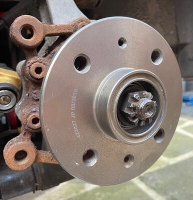 Hub in place on Lotus stub axle.jpg