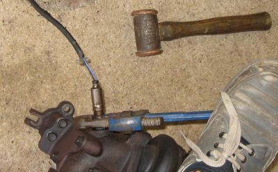 O2 sensor removal.jpg
